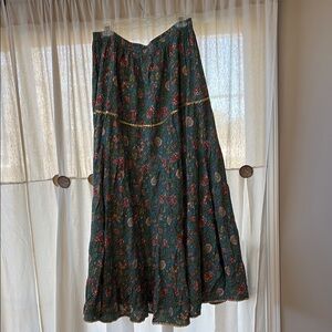 NWOT-Floral Green Maxi Skirt